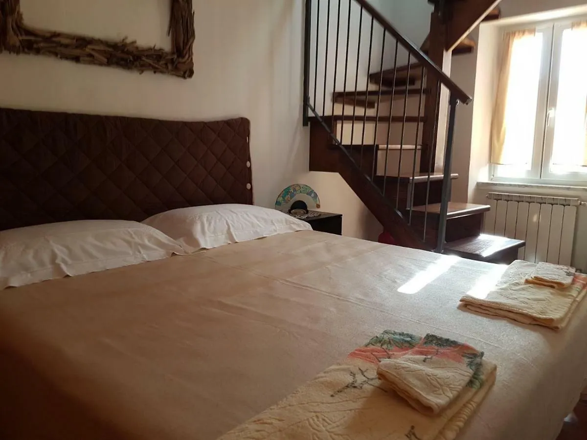 Affittacamere Antico Borgo Arcola Guest house